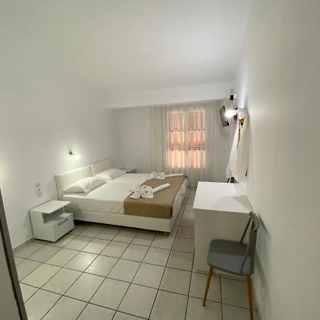 Vaya Zorba Studios Skiathos Town Exterior photo